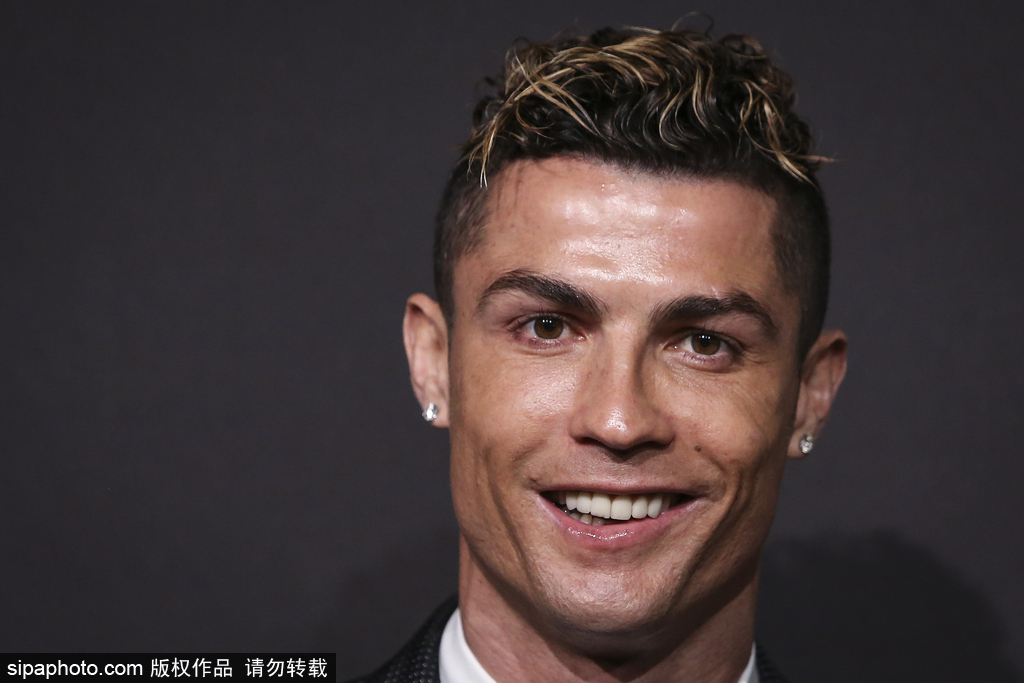 为选手提供 为选手提供